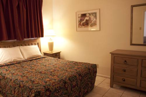 Imagen de la habitación del Hotel Fiesta Inn & Suites San Antonio. Foto 3