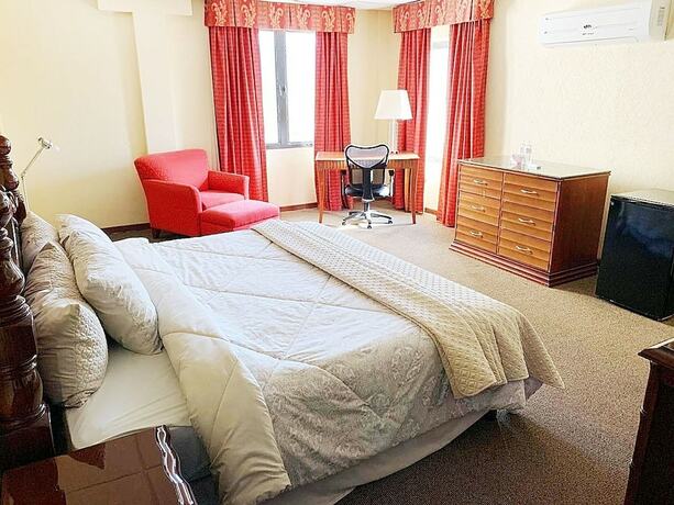 Imagen de la habitación del Hotel Fiesta Mexicana. Foto 13