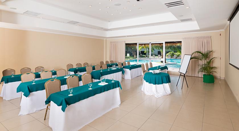 Imagen de los interiores del Hotel Fiesta Resort Central Pacific - All Inclusive. Foto 9