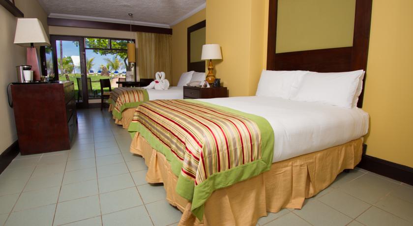 Imagen de la habitación del Hotel Fiesta Resort Central Pacific - All Inclusive. Foto 6