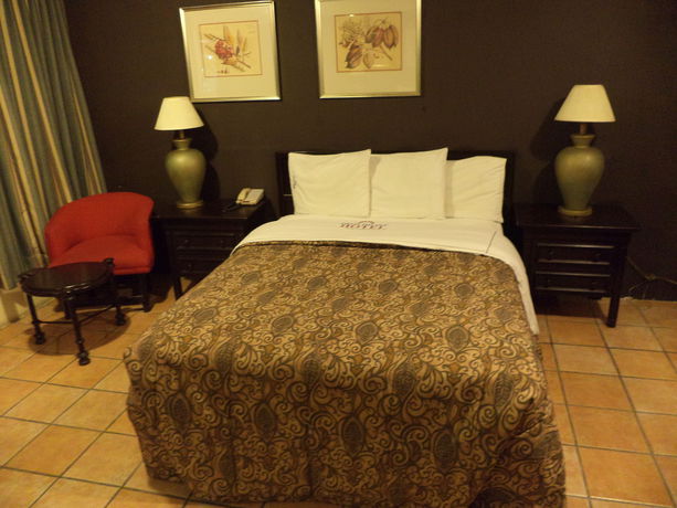 Imagen de la habitación del Hotel Fiesta Tijuana. Foto 5