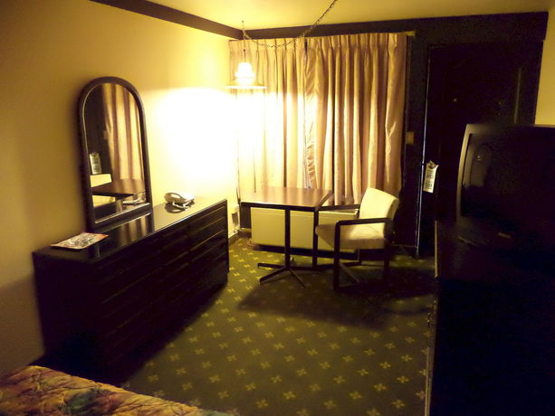 Imagen de la habitación del Hotel Fiesta Tijuana. Foto 12