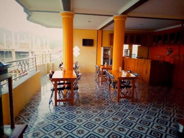 Imagen del bar/restaurante del Hotel Fifawind Komodo. Foto 3