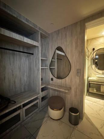 Imagen general del Hotel Fifth Avenue. Foto 7