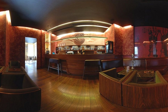 Imagen general del Hotel Fifth Corner. Foto 2