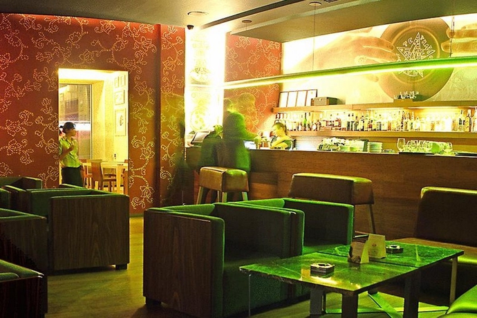 Imagen general del Hotel Fifth Corner. Foto 9