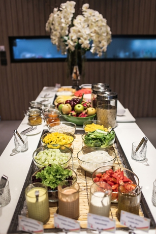 Imagen del bar/restaurante del Hotel Fifth Jomtien Pattaya. Foto 3