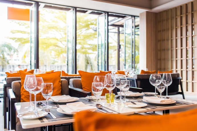 Imagen del bar/restaurante del Hotel Fifth Jomtien Pattaya. Foto 5