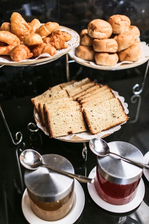 Imagen del bar/restaurante del Hotel Fifth Jomtien Pattaya. Foto 8