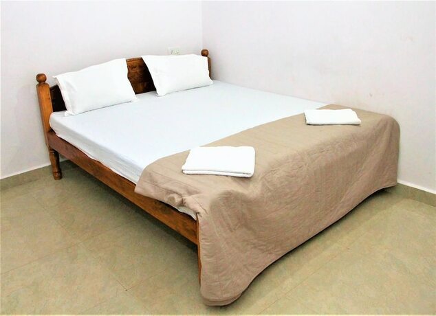 Imagen general del Hotel Fig Fin Beach Resort. Foto 7