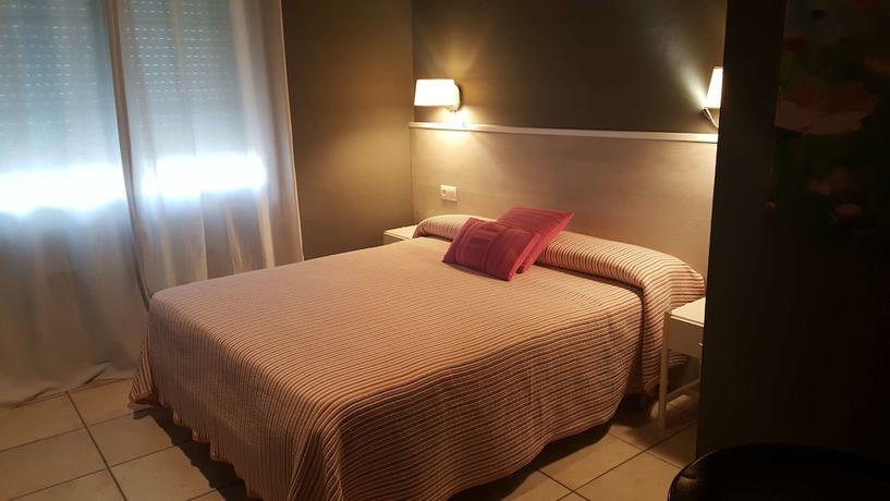 Imagen de la habitación del Hotel Figueres Parc. Foto 4