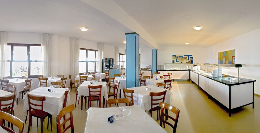 Imagen del bar/restaurante del Hotel Figueretes. Foto 5