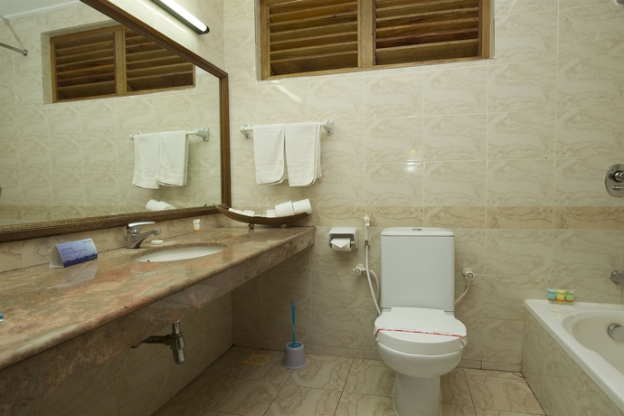 Imagen de la habitación del Hotel Fihalhohi Maldives. Foto 8