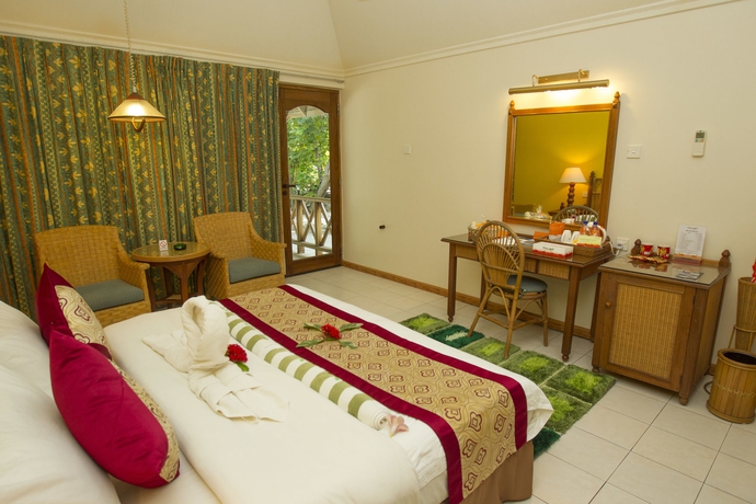 Imagen de la habitación del Hotel Fihalhohi Maldives. Foto 12