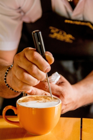 Imagen del bar/restaurante del Hotel Filadelfia Coffee Resort and Tours. Foto 4