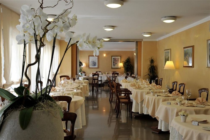Imagen del bar/restaurante del Hotel Filanda. Foto 4
