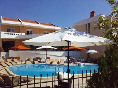 Imagen de la piscina del Hotel Filia Hotel and Apartments. Foto 6