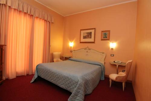 Imagen de la habitación del Hotel Filippone and Ristorante. Foto 9