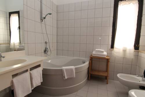 Imagen de la habitación del Hotel Filippone and Ristorante. Foto 12