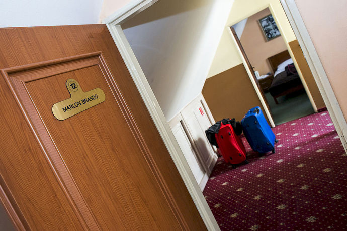 Imagen de la habitación del Hotel Film. Foto 8