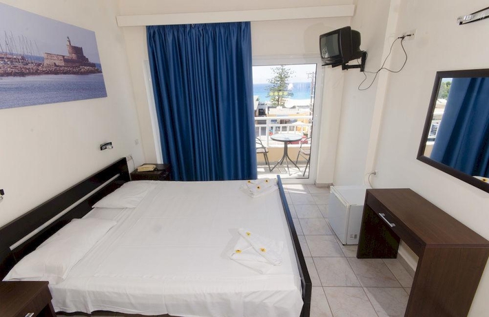 Imagen de la habitación del Hotel Filmar. Foto 6