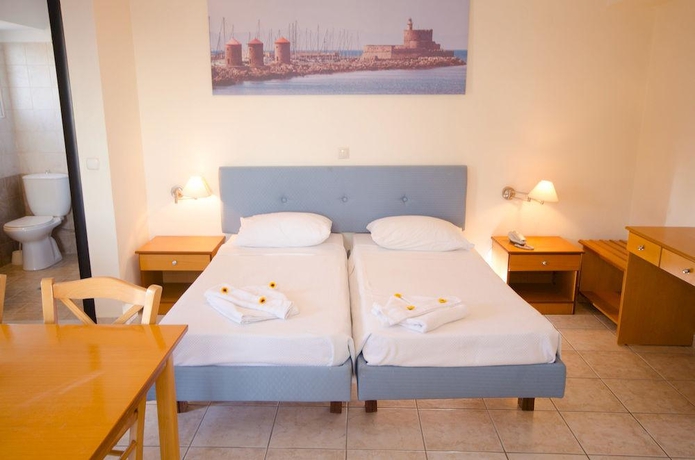 Imagen de la habitación del Hotel Filmar. Foto 8