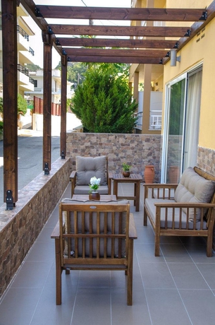 Imagen de los exteriores del Hotel Filmar, Rodas. Foto 12