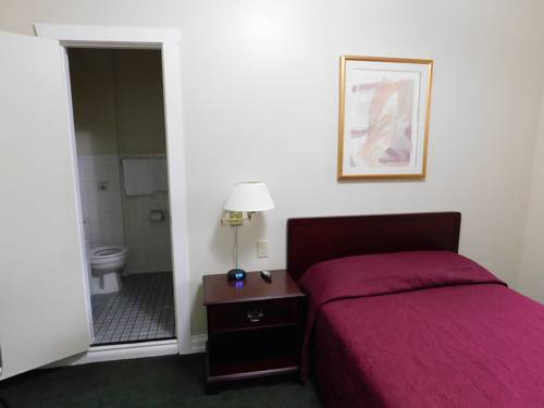 Imagen de la habitación del Hotel Filmores. Foto 10