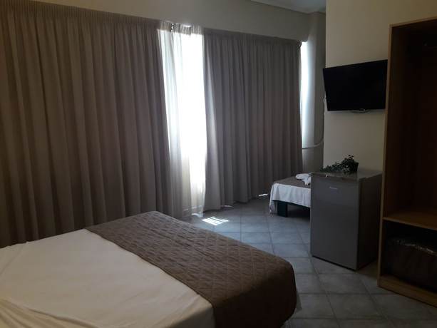 Imagen de la habitación del Hotel Filon. Foto 6