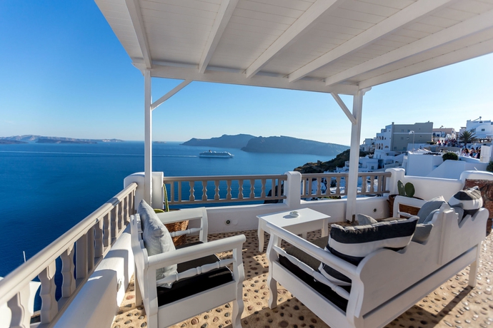 Imagen de los exteriores del Hotel Filotera Suites. Foto 11