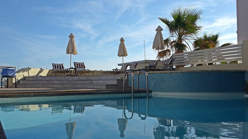 Imagen de la piscina del Hotel Filoxenia Beach. Foto 18