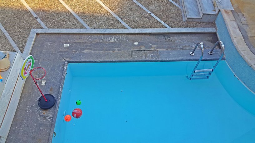 Imagen de la piscina del Hotel Filoxenia Beach. Foto 20