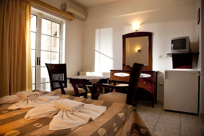 Imagen de la habitación del Hotel Filoxenia, Gefyra. Foto 2