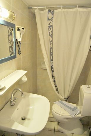 Imagen de los exteriores del Hotel Filoxenia Studios. Foto 13