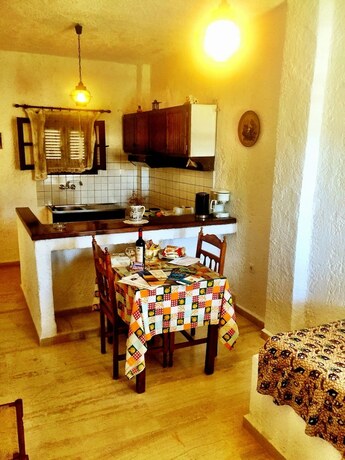 Imagen general del Hotel Filoxenia Villa. Foto 4