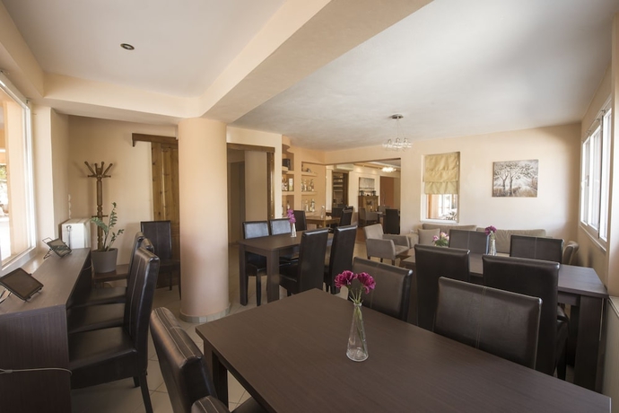 Imagen del bar/restaurante del Hotel Filoxenia, Volos. Foto 2