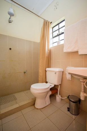 Imagen de la habitación del Hotel Fina Gardens Resort. Foto 9