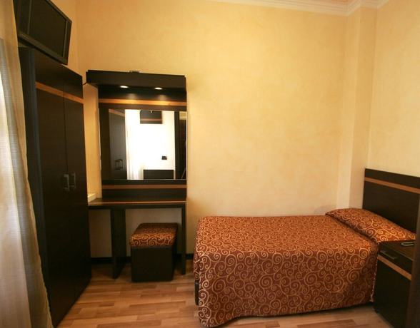 Imagen de la habitación del Hotel Fina, Narni. Foto 8