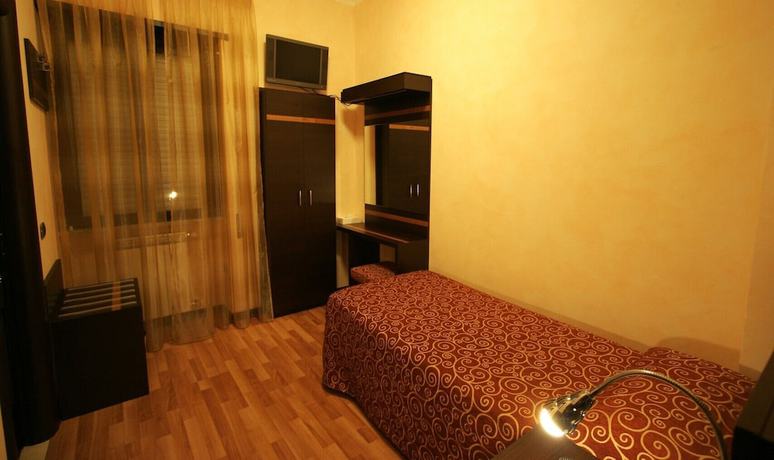 Imagen de la habitación del Hotel Fina, Narni. Foto 14