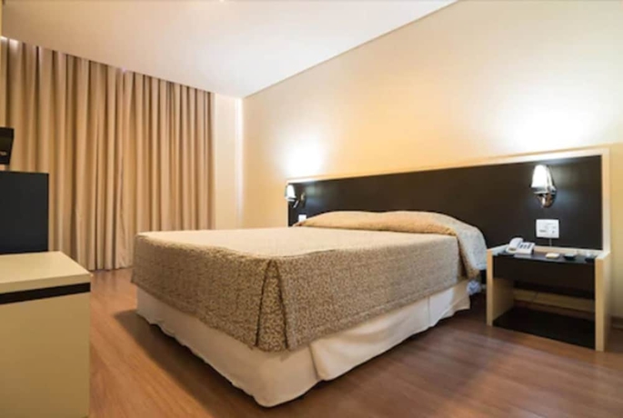 Imagen de la habitación del Hotel Financial. Foto 6