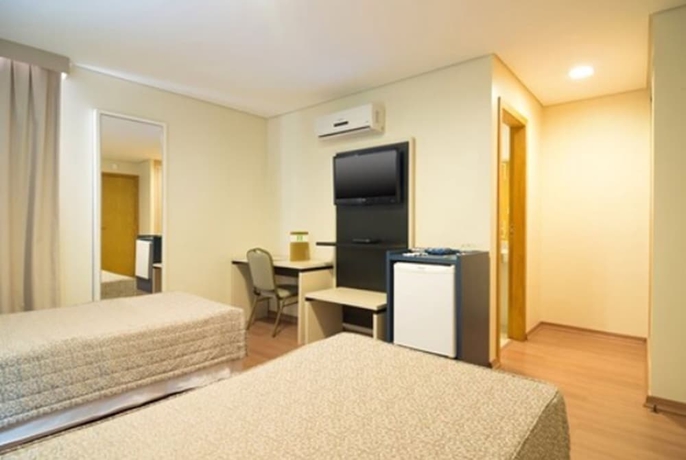 Imagen de la habitación del Hotel Financial. Foto 9