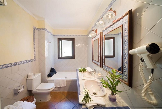 Imagen de la habitación del Hotel Finca Albellons. Foto 7