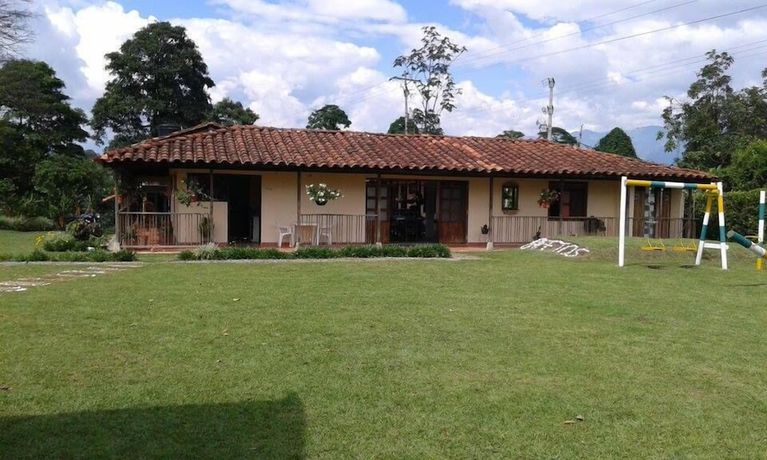 Imagen de los exteriores del Hotel Finca Cafetos. Foto 11