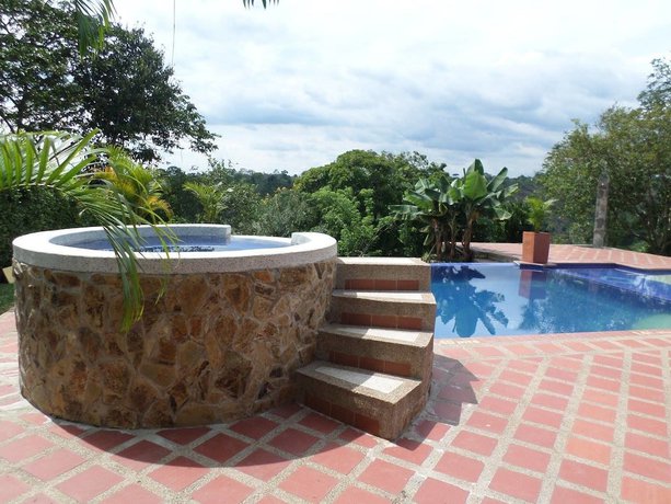 Imagen de la piscina del Hotel Finca Cafetos. Foto 20