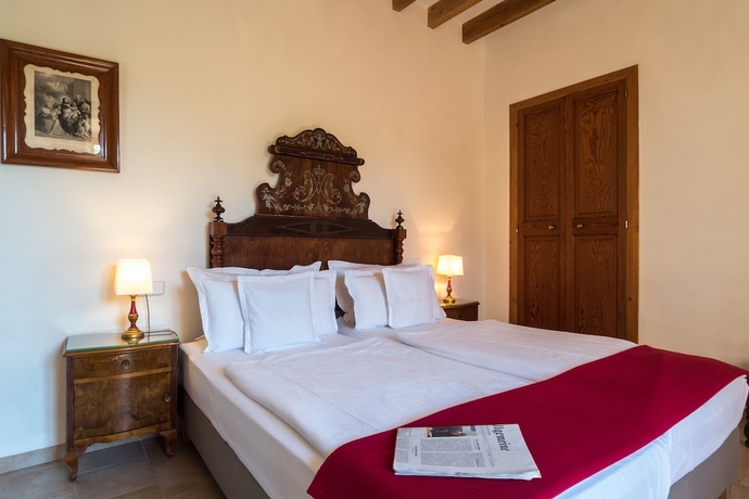 Imagen de la habitación del Hotel Finca Can Estades. Foto 6