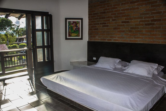 Imagen de la habitación del Hotel Finca Casanostra. Foto 16