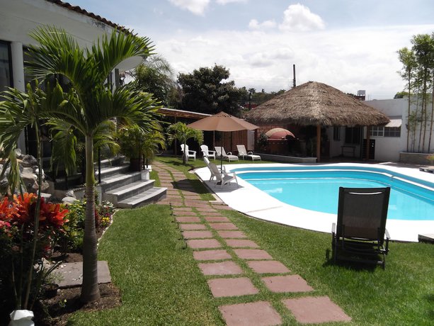 Imagen de la piscina del Hotel Finca Chipitl&aacute;n. Foto 20