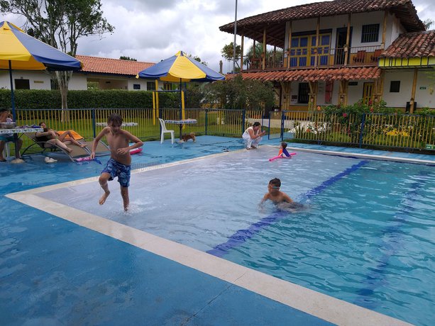 Imagen de la piscina del Hotel Finca El Barranco. Foto 16