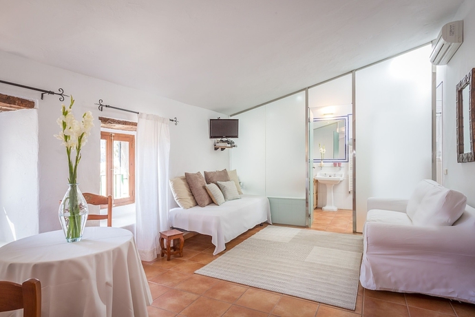 Imagen de la habitación del Hotel Finca Es Castell. Foto 5