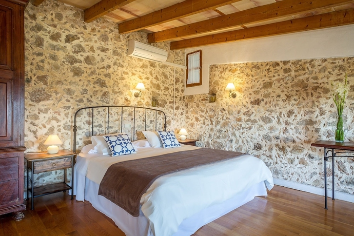 Imagen de la habitación del Hotel Finca Es Castell. Foto 7